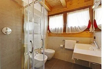 Aparthotel Al Lago 4*